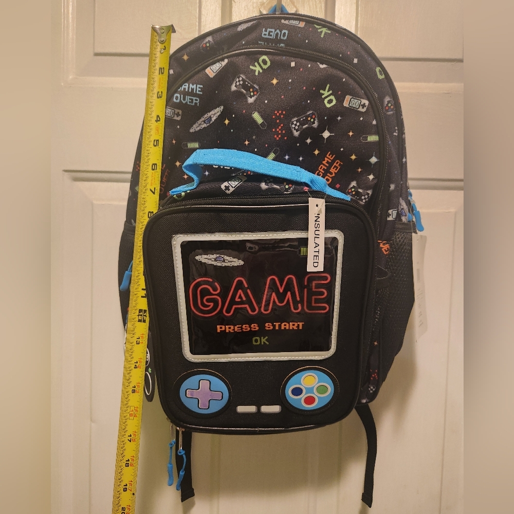 Backpack - Picture 6 of 7